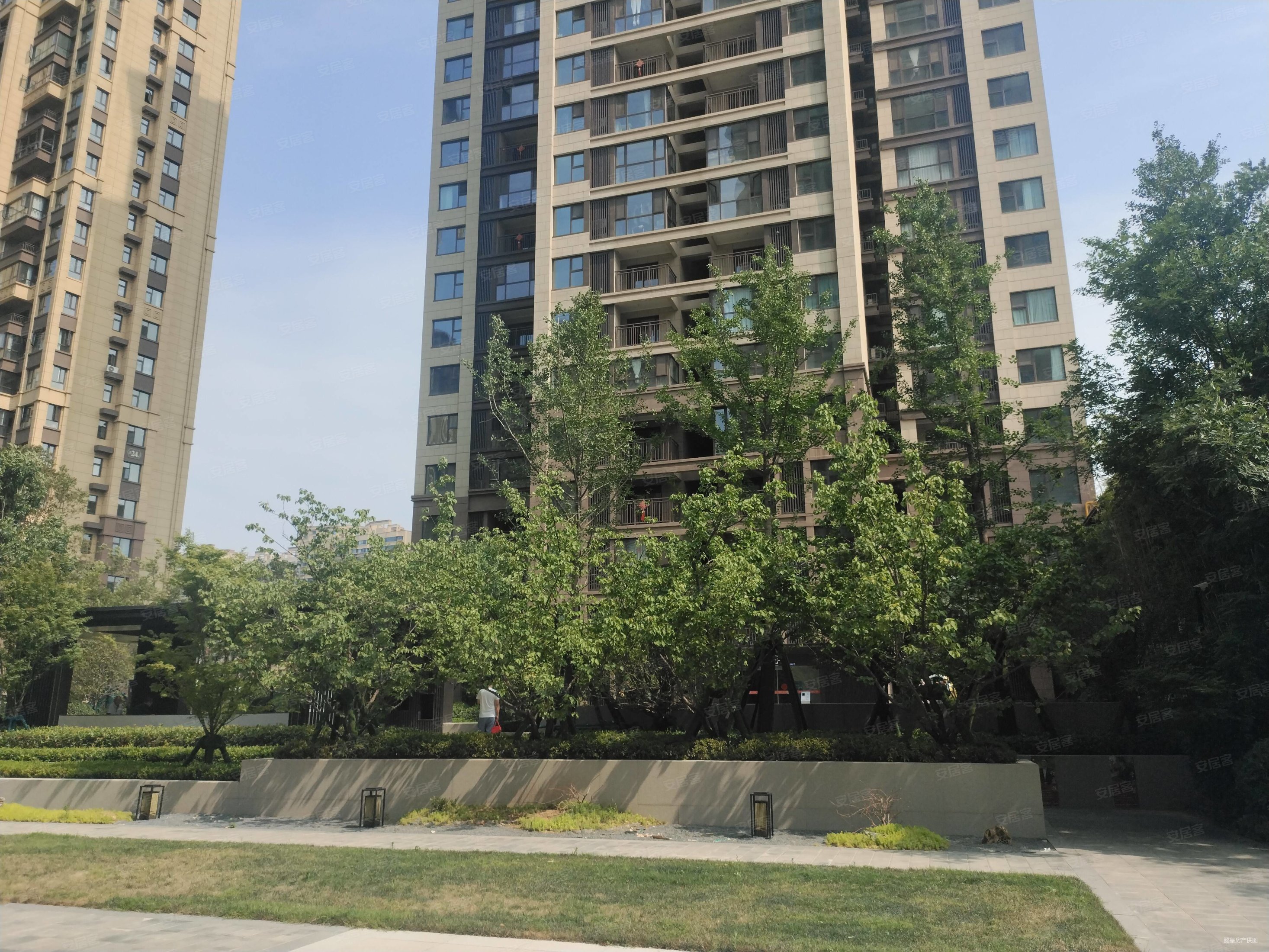 建业定鼎府一期3室2厅1卫126㎡南北109万