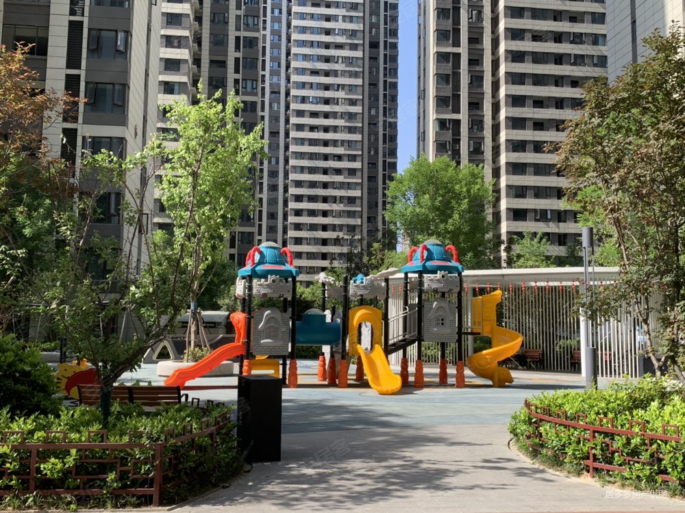 汇泉景悦城2号院3室2厅1卫89.4㎡南北92万