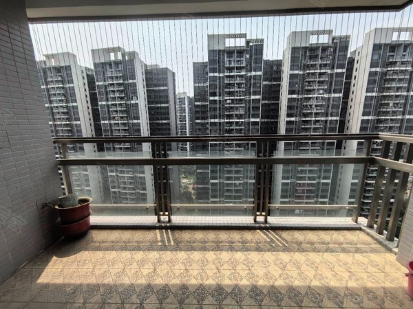 广州番禺番禺广场星尚名玥花园星尚花园   南向大3房  私密空间好 新