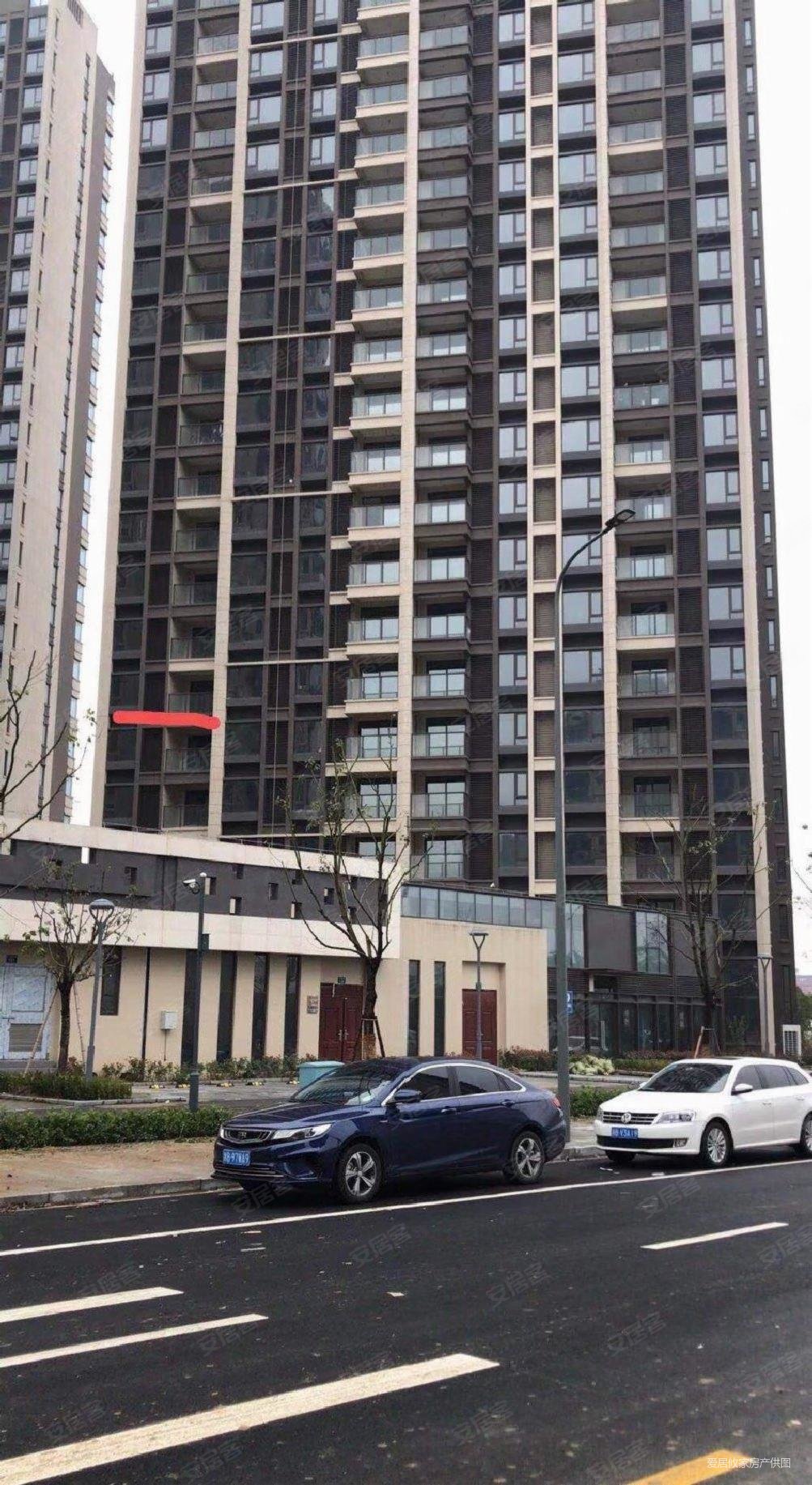 诚心出售中旅城一期3室精装次新房地铁好房上海福山