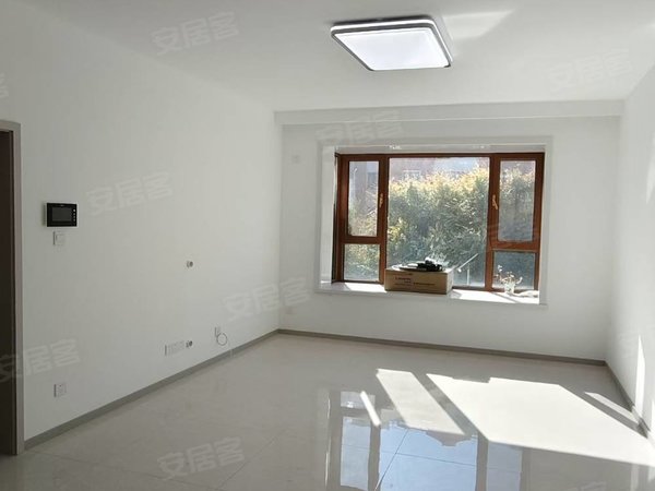 大庆龙凤三永湖东城领秀锦绣园出租东城领秀2楼 68平1室1厅精装 图片