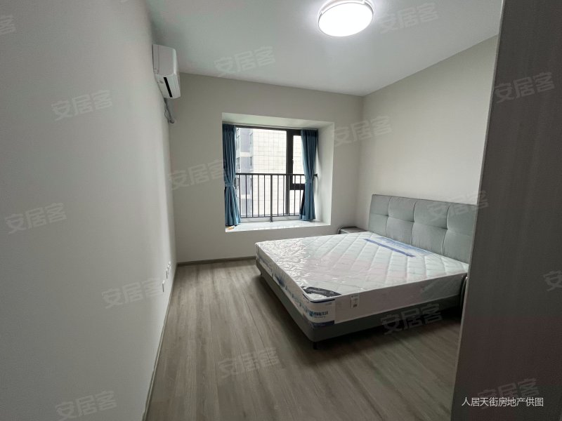 人居花照云庭3室2厅2卫115.59㎡南北279万