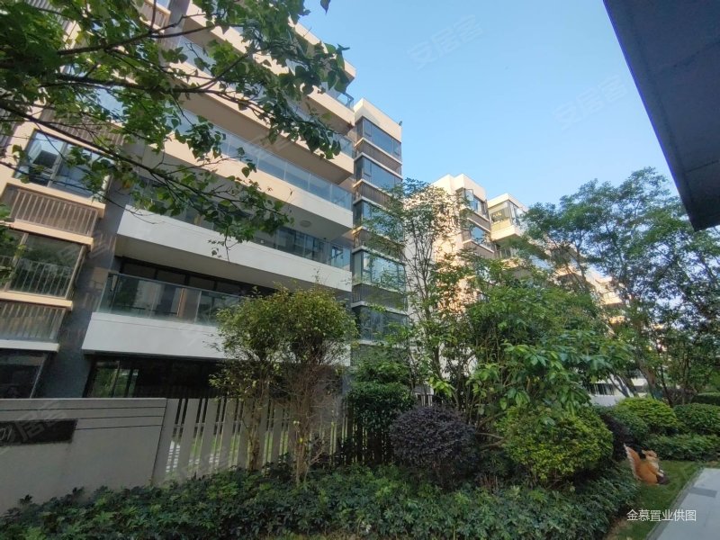 中海半山壹号4室2厅3卫208.07㎡南北185万