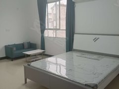 岑溪岑溪城区城区大广场附近电梯房出租,拎包入住有多套单间,1房接受长,短租。出租房源真实图片