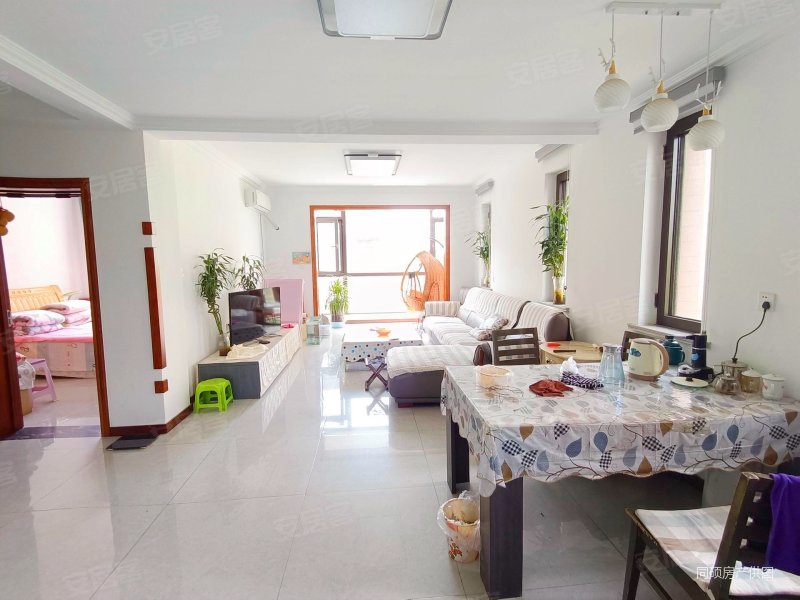 鲁昊棠琳湾一期