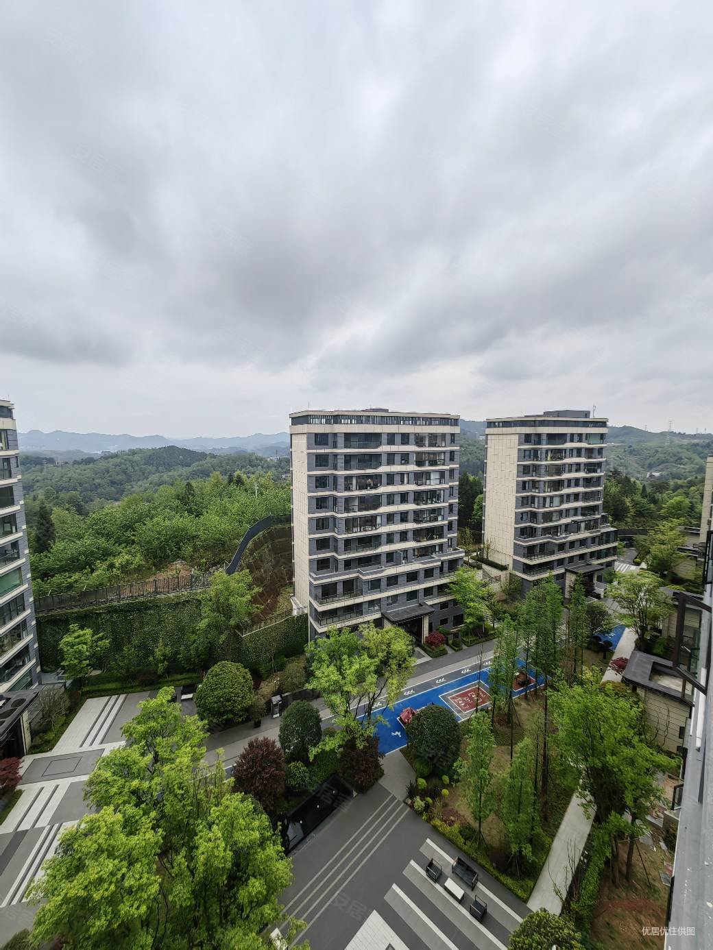 龙湖揽境 电梯洋房 精装三房 带地暖 证即满2年,龙湖揽境二手房,125万