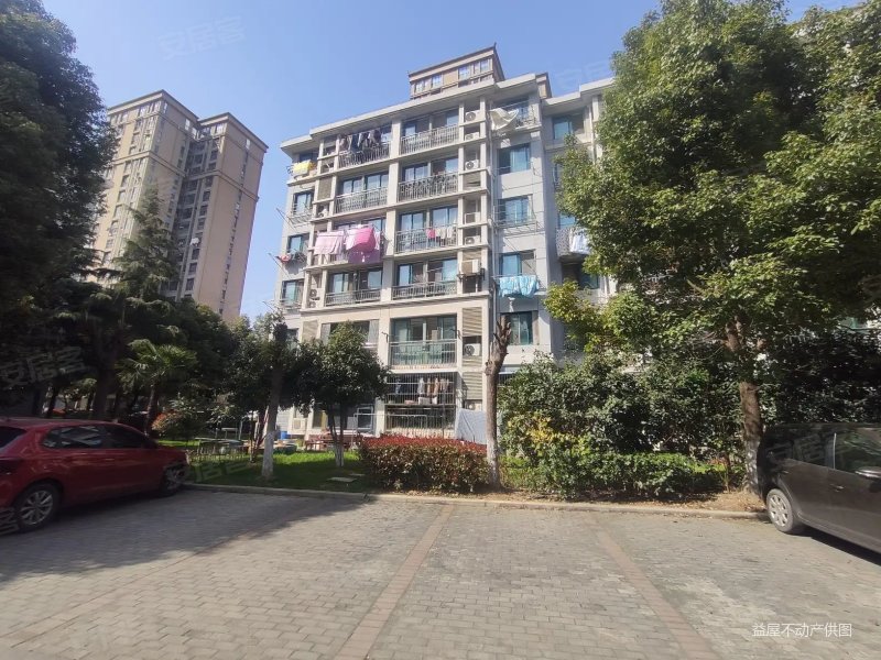 天琪福苑 正规商品房 居住密度低 出行方便 商业配套成熟