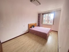 大连沙河口侯家沟侯一小区春柳地铁站旁两室一厅精装修近地铁车站市场交通方便出租房源真实图片