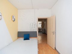 北京海淀中关村双榆树树南里精装两居分租主卧 近人大地铁 双安商场 中航广场出租房源真实图片