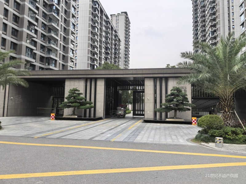 只要162万,鹿岛万象天地二手房,162万,3室2厅,2卫,108平米