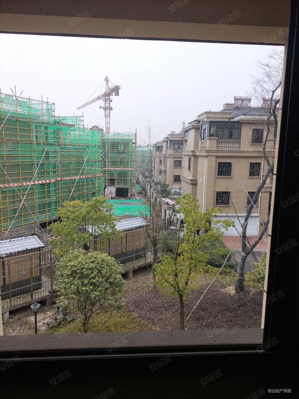 九龙玉府得房率超高的次顶楼带辅房