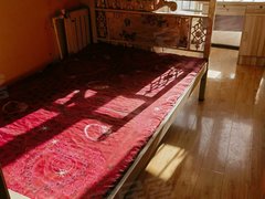 西宁城西海湖新区海湖路四季海鲜城共字桥旁海宏一号A区精装单间有窗户押一付一出租房源真实图片