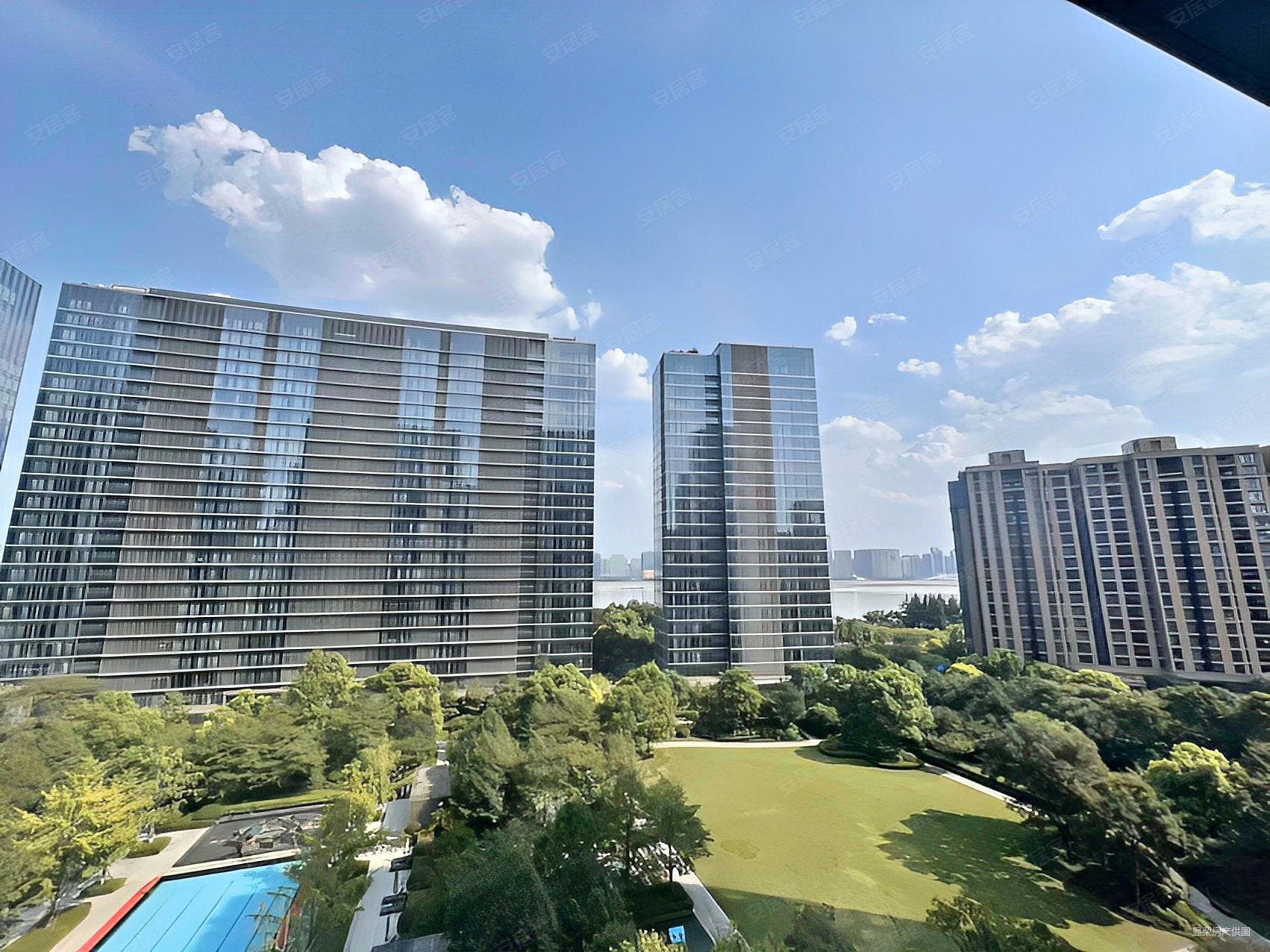 绿城蓝色钱江公寓住宅