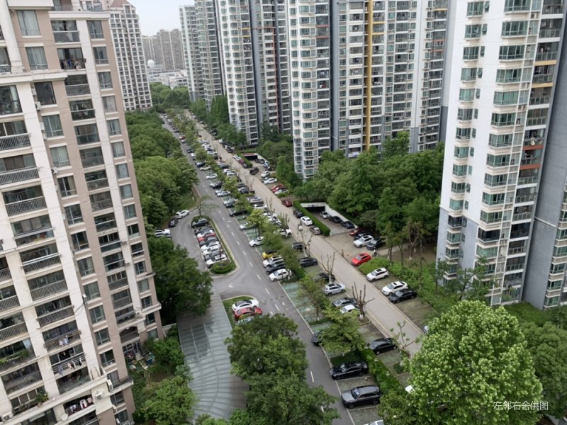 欧洲城 正四房 南北通透户型 高楼层视野好 免费停车2辆