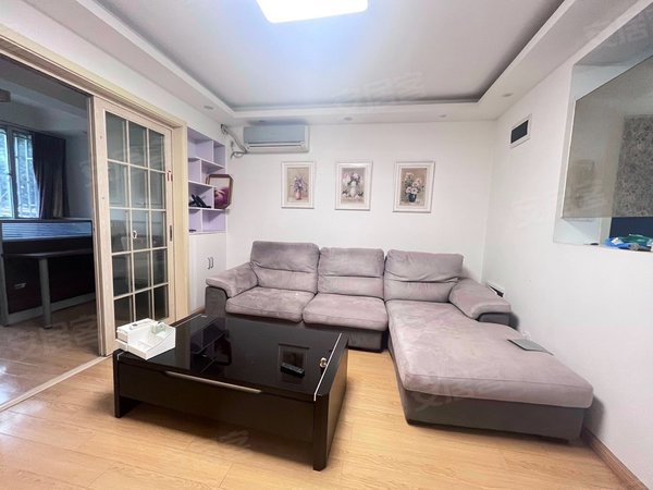 温馨两室 业主首回出租 看房子有钥匙出租房源真实图片