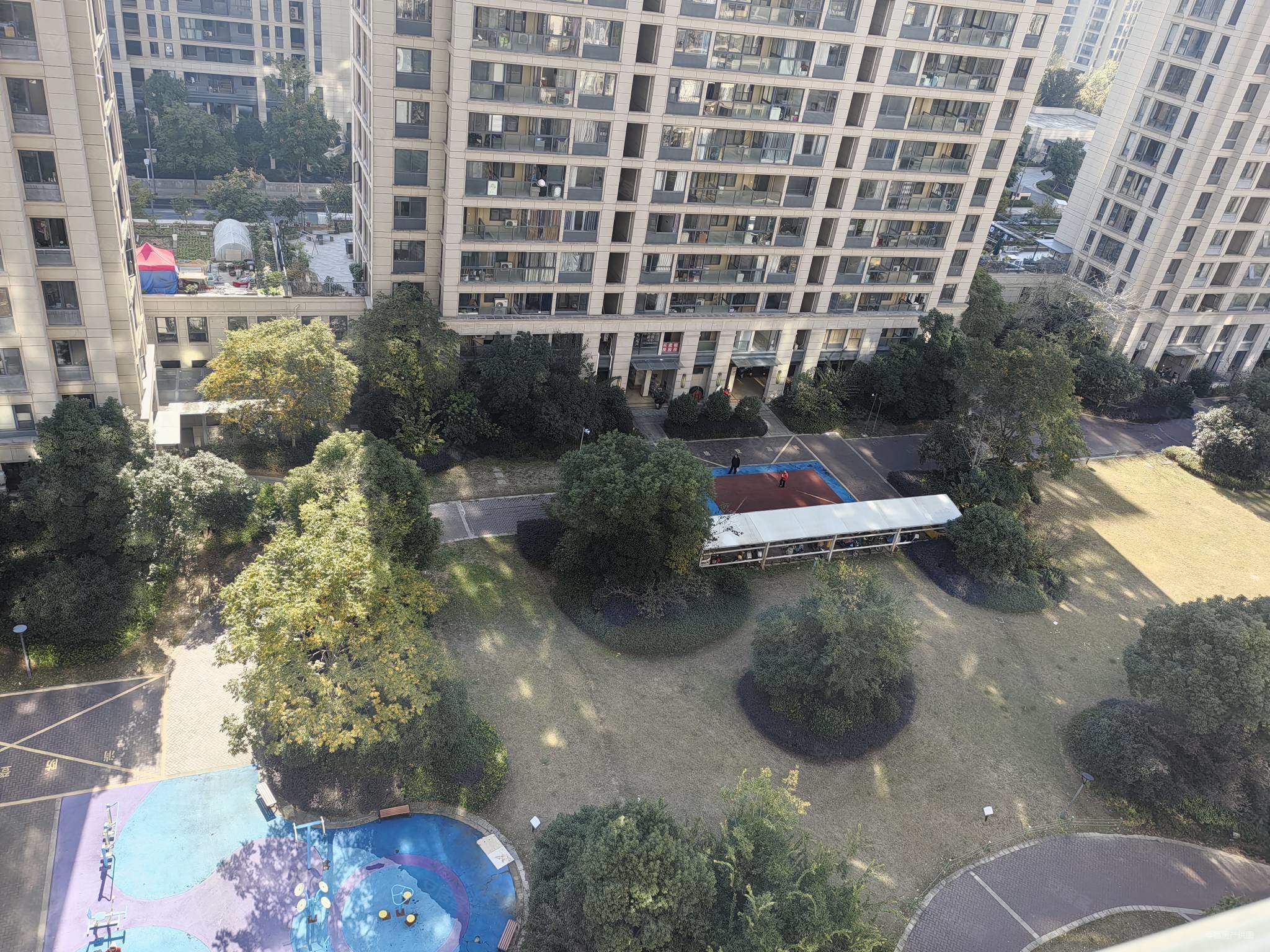 金华房产网>金华二手房>金东二手房>多湖二手房>绿城金都美地>