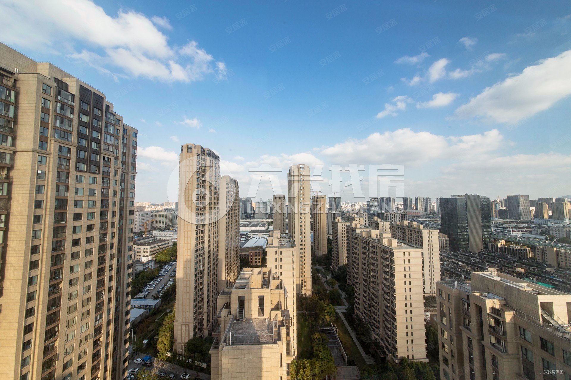 新上丨实地核验丨上线丨南北三房丨低于成交价300w丨