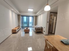 杨柳郡全屋定制家具精装三房，全新配置的家电，安静舒适。