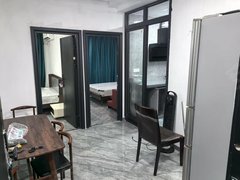 苍南苍南周边丹阳路商业街财富边龙港大厦2房出租，地段佳，生活便利。出租房源真实图片