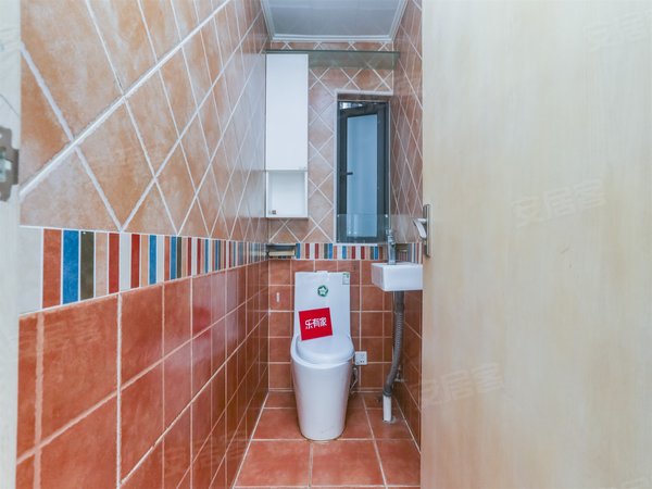 绿景香颂花园 采光好 南北通透 看房方便