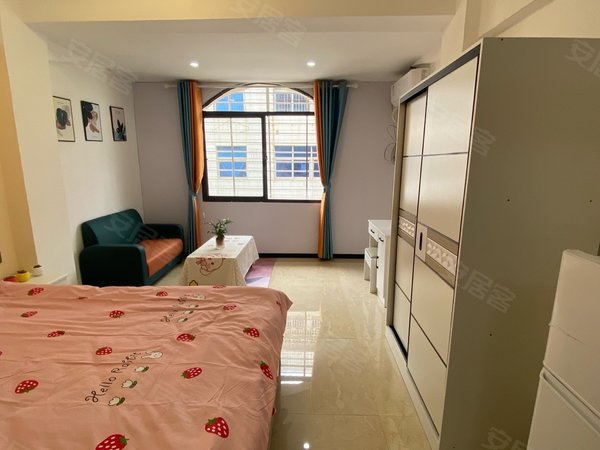 泉州石狮石狮泰禾广场八七路自建房德辉广场八七路荣誉绿岛国际酒店