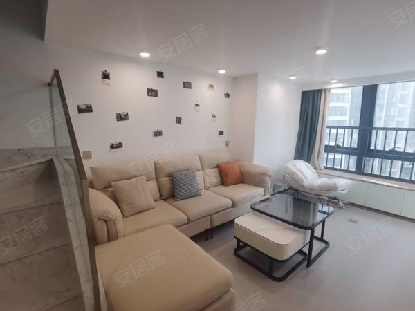 昆明西山前卫营润城第四大道润城第四大道三栋loft公寓出租房源真实