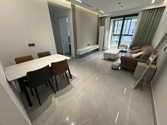 平湖平湖市区市区海越华府2室1厅，可短租，押一付一，近服装城，箱包城！出租房源真实图片