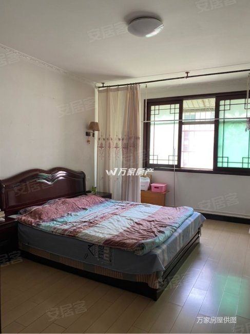 馨悦小区南北通透中间层离校近生活便利