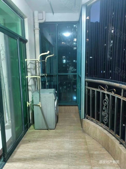 海德路现代花园一期2房 91平 简装 128万