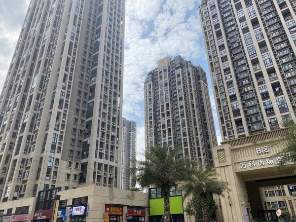 【多图】万科尚城,夏园租房,万科尚城四房两厅三卫 有家具家电 南北