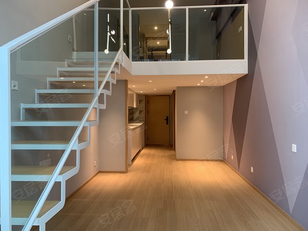 昆明西山前卫营润城第四大道万达旁 润城loft单身公寓 空房出租 干净