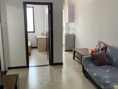 吉首吉首吉首城区吉大南门口 大汉新城一房出租 拎包入住 包物业费 购物方便出租房源真实图片