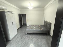 周口川汇东新区急租！可短租押一付一！昌建湖畔国际 中心医院新院区 植物园出租房源真实图片