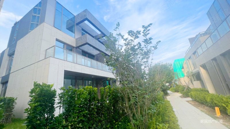 鑫苑灵山湾龙玺(一期别墅)188.00平430万4室2厅3卫