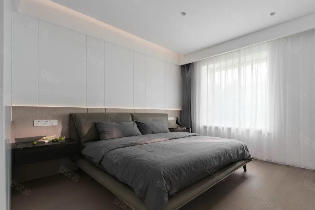 打造129㎡的极简风:全屋悬空柜 卧室改客厅,通透实用!
