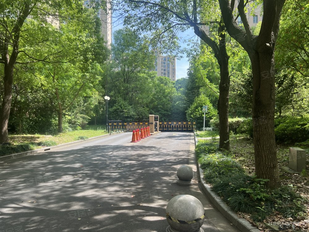 上海房产网>上海二手房>普陀二手房>万里城二手房>中浩云花园>1000