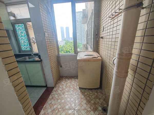 工业大道南租房,东晓南地铁 嘉鸿花园 电梯一房带阳台,海珠租房-广州