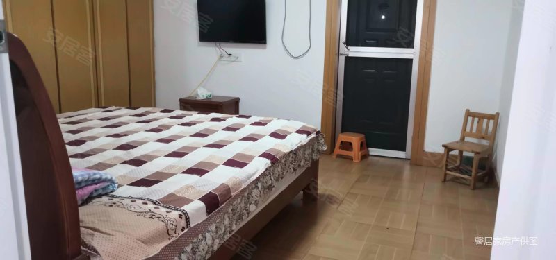 五号线地铁口 花苑新村三期4楼送阁楼 自住精装有车库,花苑新邨(吴中)