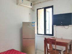盘锦兴隆台步行街市高陪读房日月兴城!楼层好采光充足,家具家电齐全干净整洁!出租房源真实图片