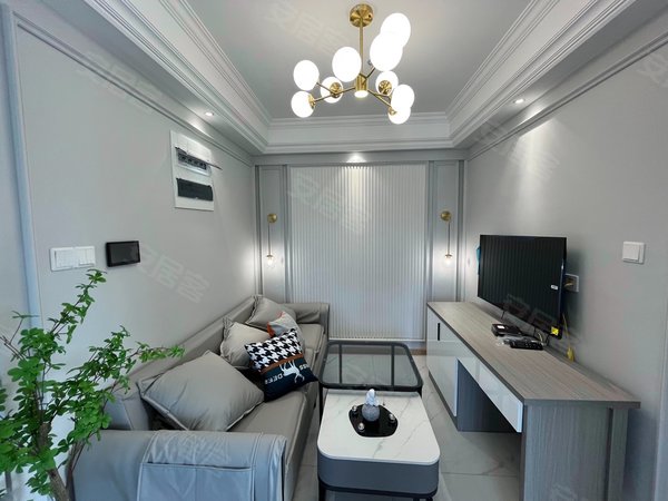 嘉兴海宁海宁市区新华苑爱琴海楼上!