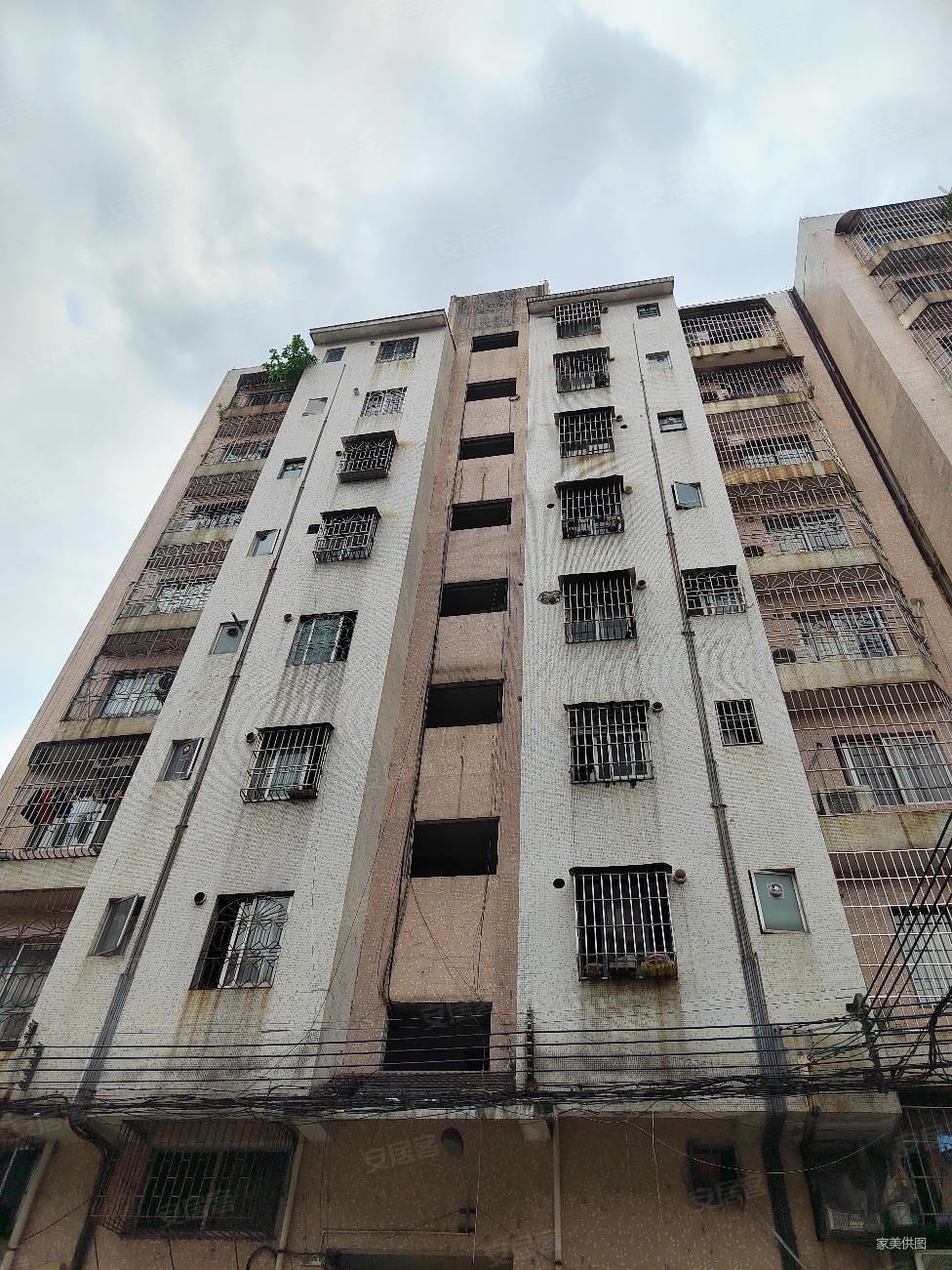 荷城荷香苑3室2厅2卫1厨2阳台,荷香苑二手房,50