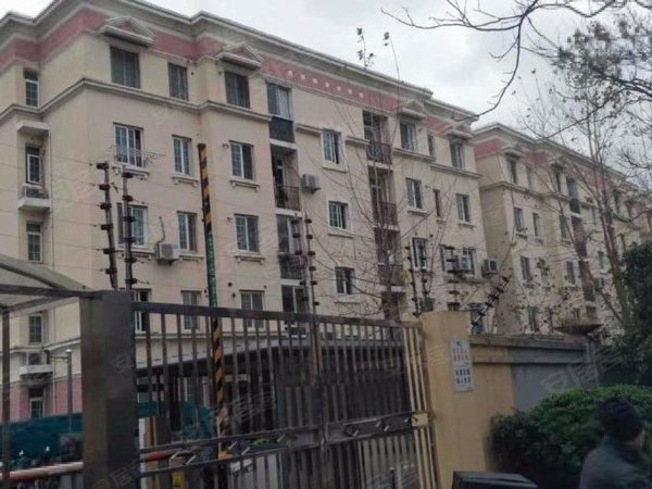 上海闵行七宝万科城市花园新上,精装修小复式,九号线十号线地铁站旁
