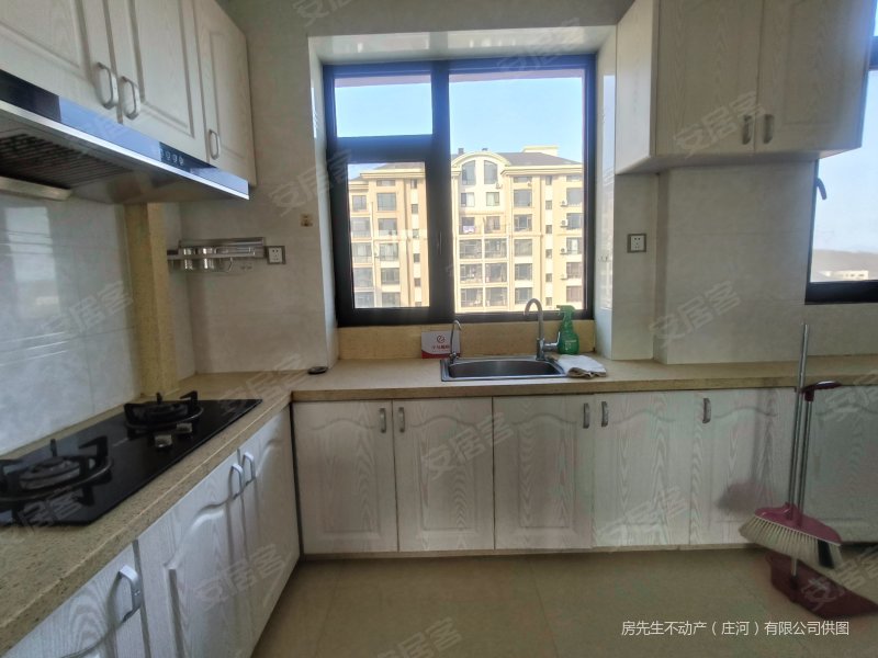 一梯两户 便宜 电梯9楼 视野开阔 性价比超高 拎包即住,国奥新天居