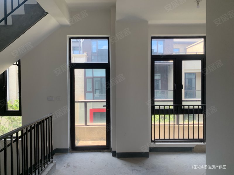 绍兴房产网>绍兴二手房>越城二手房>市区环内二手房>金茂逸墅(别墅)>