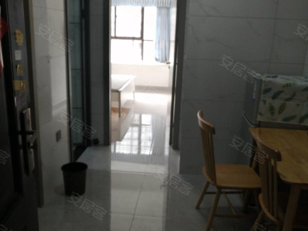 吉安青原井岗山大学井大阳光城三期井大阳光城精装2室2厅1卫出租，有隔开厨房，有空调，家具，出租房源真实图片