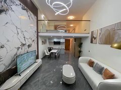 爱琴海商圈 保利中环广场 繁华地段  复式公寓 全新装修拎包