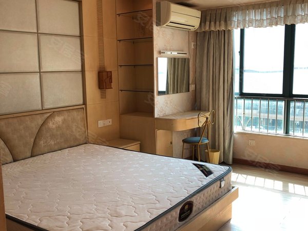 惠州惠城金山湖怡景华庭怡景华庭精装三房,家私家电齐全,直接拎包入住