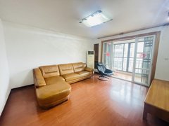 金山站 龙凤苑 3室2厅2卫  105平 居家装修 价格便宜