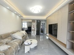 林芝巴宜民俗步行街幸福小区三室一卫,新装修没住过,2024年装好出租房源真实图片