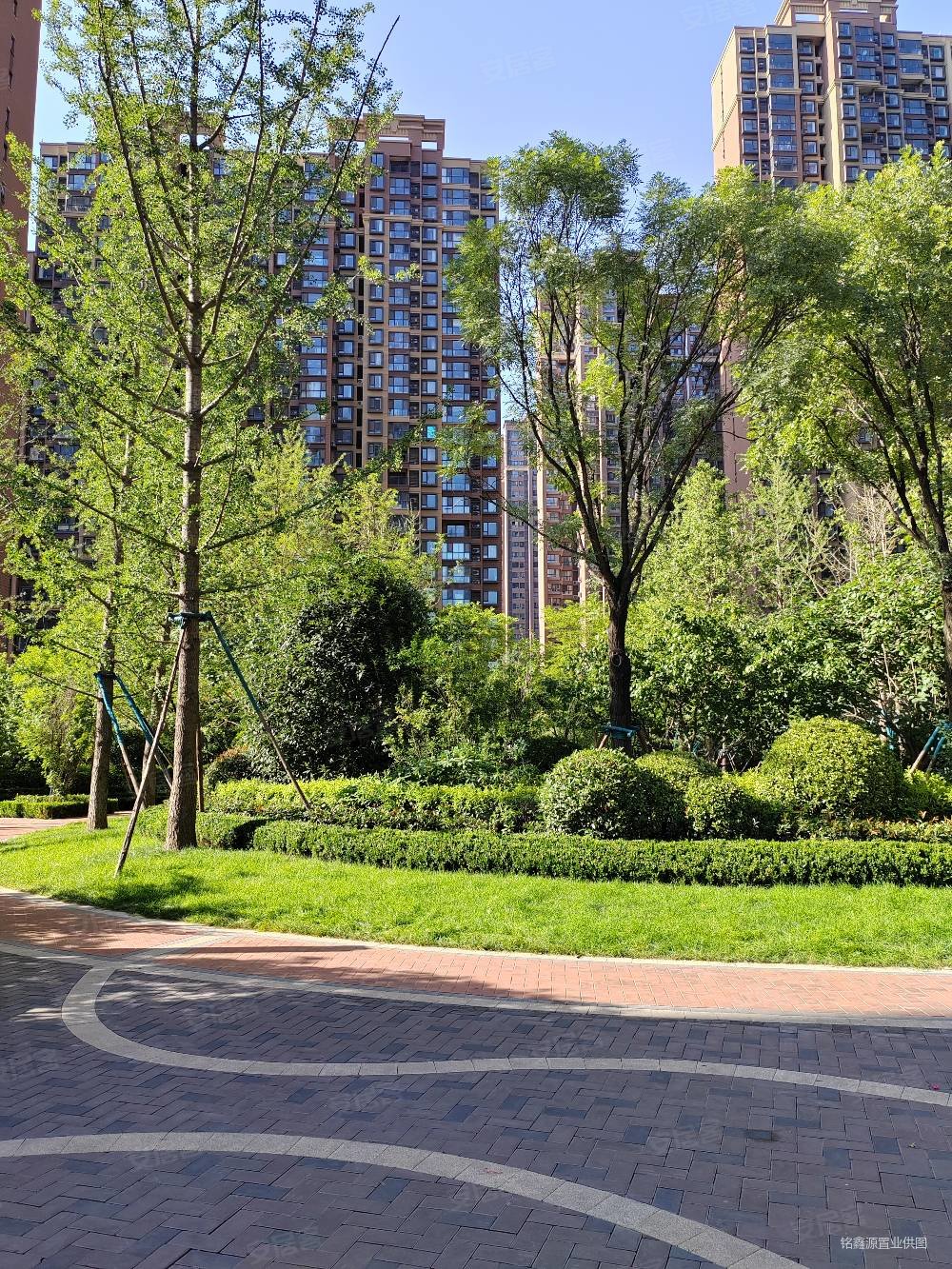 万科城润园3室2厅2卫134㎡南北239万